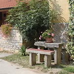 Ferienhaus Holiday House With A Swimming Pool Rakotule, Central Istria - Sredisnja Istra - 7071