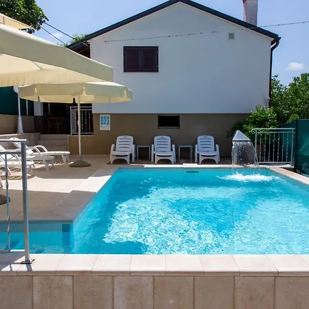 Holiday House With A Swimming Pool Rakotule, Central Istria - Sredisnja Istra - 7071 Ferienhaus Rakotule